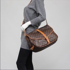 LV Saumur 35 authentic verified